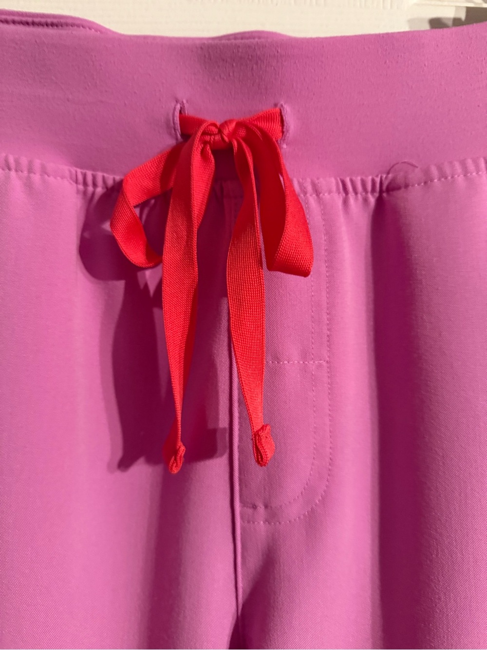 FIGS Pink Cloud Kade Straight-Leg Scrub Pant Medium EUC - Picture 4 of 8